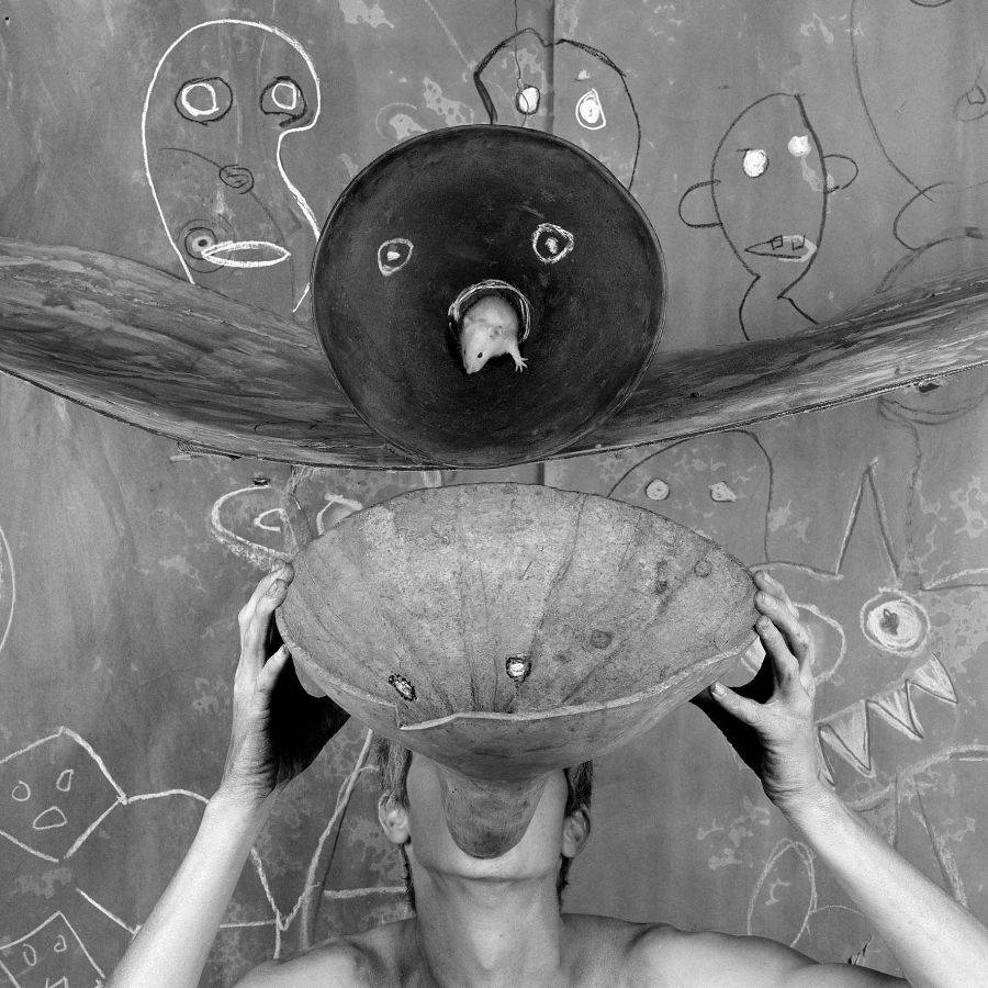 Roger Ballen. Call of the Void | Museum Tinguely Basel